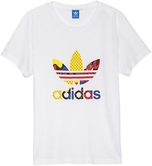 アディダスオリジナルスbyリタ・オラ、彼女の積極性や楽天主義をアメコミ表現