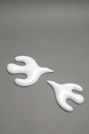 陶芸家・鹿児島睦のレアコレクションが新宿伊勢丹に集結。“壁の鳥”先行販売