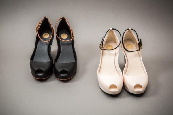 「イセタンサローネ」オープニングは白と黒で。HYKE、mame、タロウホリウチらと限定品