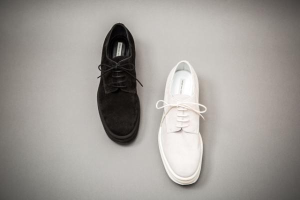 「イセタンサローネ」オープニングは白と黒で。HYKE、mame、タロウホリウチらと限定品