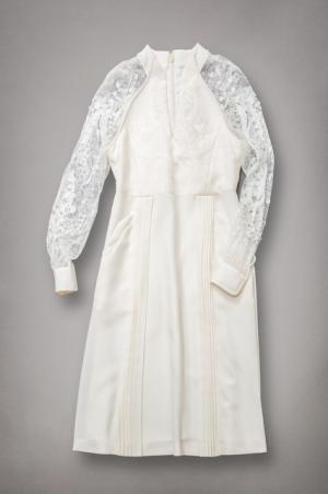 「イセタンサローネ」オープニングは白と黒で。HYKE、mame、タロウホリウチらと限定品