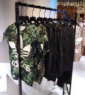 HYKE×アディダス三越伊勢丹限定登場。注目はスタンスミス