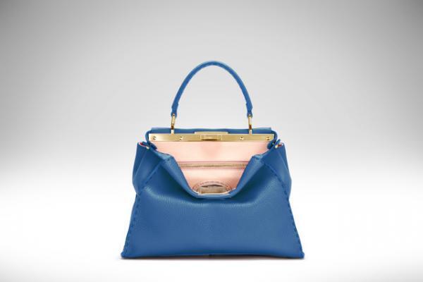 フェンディ、極小サイズのピーカブーを新宿伊勢丹で披露