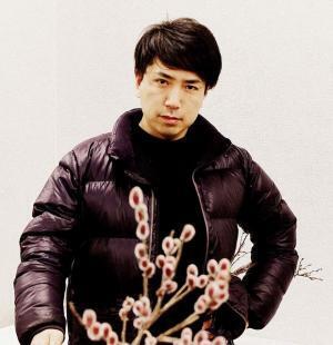 東信×KAPPES彩る日本橋三越“はなばな祭”。花テーマに店内コンサートも開催