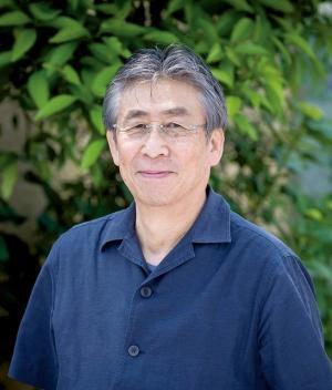 東信×KAPPES彩る日本橋三越“はなばな祭”。花テーマに店内コンサートも開催