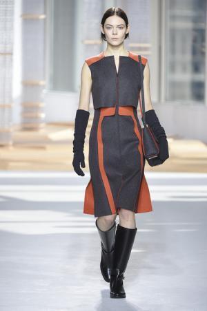 ミニマルなシルエットに秘めたBOSSのマスキュリンな伝統【15-16AWウィメンズ】