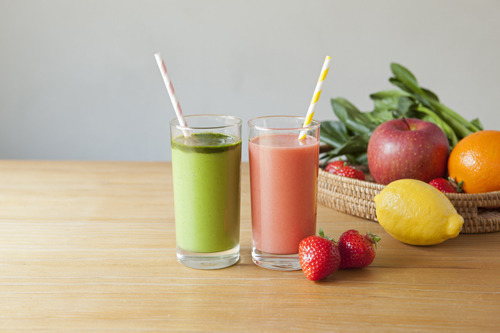 図書館のようにコスメを検索、カフェ併設オーガニックストアが表参道にオープン。佐藤オオキデザイン