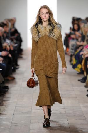 ロマンティックでグラマラス。昼夜のストーリーを描いたマイケル・コース【2015-16秋冬ウィメンズ】