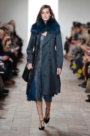 ロマンティックでグラマラス。昼夜のストーリーを描いたマイケル・コース【2015-16秋冬ウィメンズ】