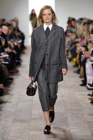 ロマンティックでグラマラス。昼夜のストーリーを描いたマイケル・コース【2015-16秋冬ウィメンズ】