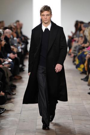 ロマンティックでグラマラス。昼夜のストーリーを描いたマイケル・コース【2015-16秋冬ウィメンズ】