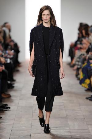 ロマンティックでグラマラス。昼夜のストーリーを描いたマイケル・コース【2015-16秋冬ウィメンズ】