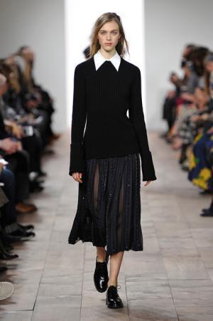 ロマンティックでグラマラス。昼夜のストーリーを描いたマイケル・コース【2015-16秋冬ウィメンズ】