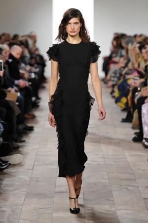 ロマンティックでグラマラス。昼夜のストーリーを描いたマイケル・コース【2015-16秋冬ウィメンズ】