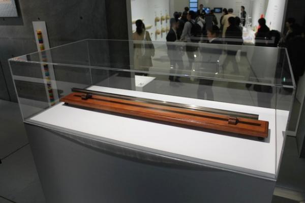 21_21 DESIGN SIGHTで単位展が開幕、若手デザイナーや建築家がチームで作り上げる展覧会