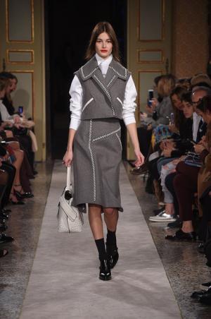 トッズが見せるリアルな装飾テクニック【2015-16秋冬ウィメンズ】