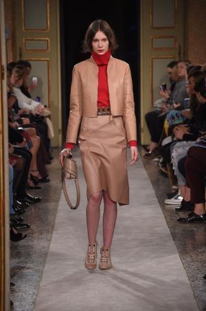 トッズが見せるリアルな装飾テクニック【2015-16秋冬ウィメンズ】