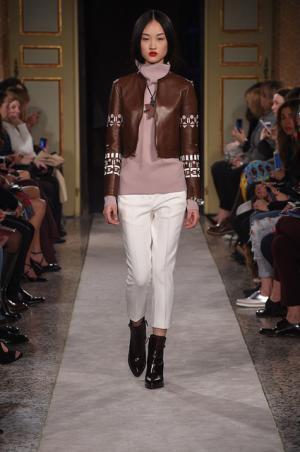 トッズが見せるリアルな装飾テクニック【2015-16秋冬ウィメンズ】