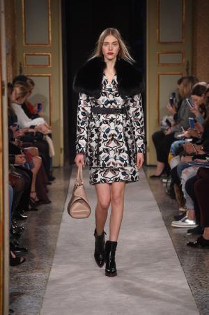 トッズが見せるリアルな装飾テクニック【2015-16秋冬ウィメンズ】