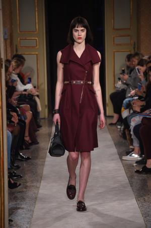 トッズが見せるリアルな装飾テクニック【2015-16秋冬ウィメンズ】