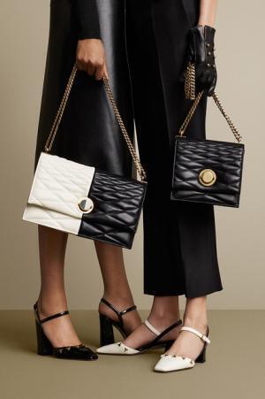 ウェス・アンダーソンの映画をリュクスにしたバリー【2015-16秋冬ウィメンズ】