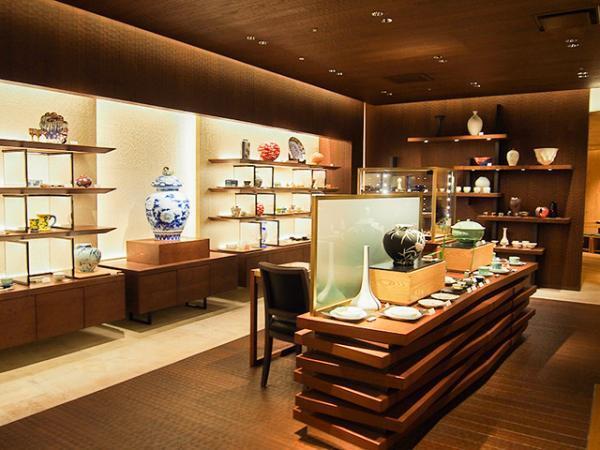 百貨店初、東信の花屋。新宿伊勢丹リビングフロアリモデルグランドオープン