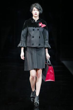 ラッフル揺れるエンポリオアルマーニの宝石の間【2015-16秋冬ウィメンズ】