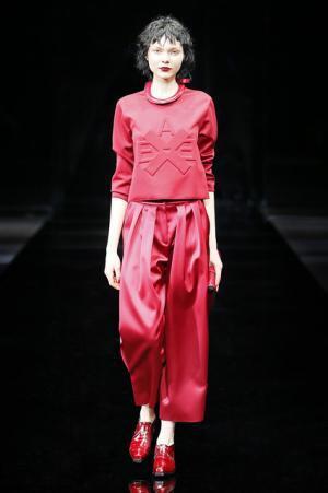 ラッフル揺れるエンポリオアルマーニの宝石の間【2015-16秋冬ウィメンズ】