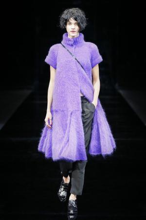 ラッフル揺れるエンポリオアルマーニの宝石の間【2015-16秋冬ウィメンズ】