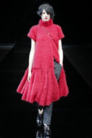 ラッフル揺れるエンポリオアルマーニの宝石の間【2015-16秋冬ウィメンズ】