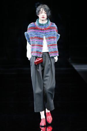 ラッフル揺れるエンポリオアルマーニの宝石の間【2015-16秋冬ウィメンズ】