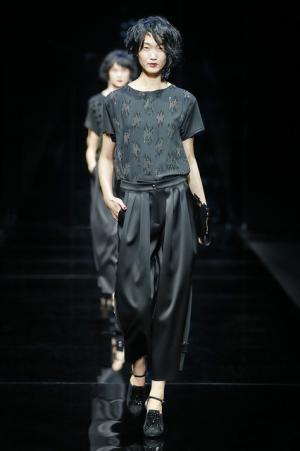 ラッフル揺れるエンポリオアルマーニの宝石の間【2015-16秋冬ウィメンズ】