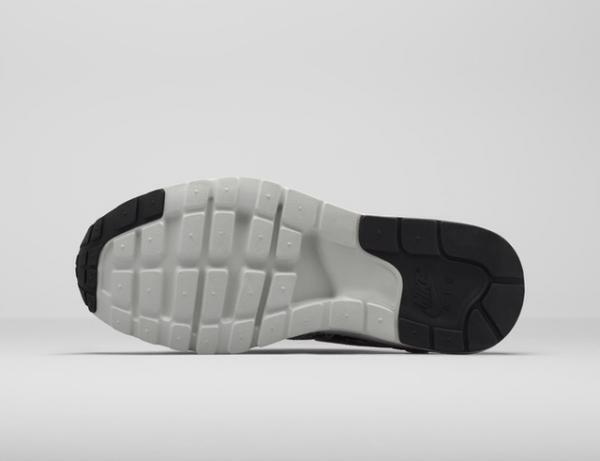 世界6都市の花々が咲き誇る「ナイキエアマックス1ウルトラ」ウィメンズ