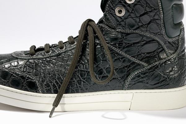 フェラガモ、伊勢丹メンズでスニーカーの受注会イベントを開催