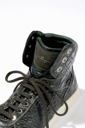 フェラガモ、伊勢丹メンズでスニーカーの受注会イベントを開催