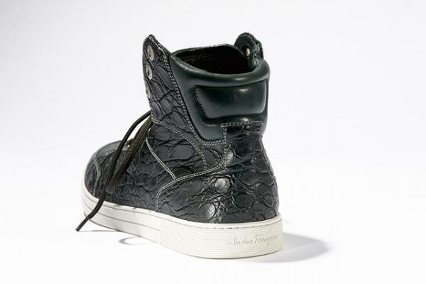 フェラガモ、伊勢丹メンズでスニーカーの受注会イベントを開催