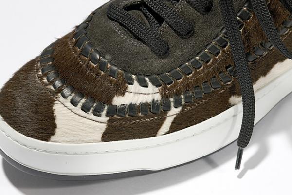 フェラガモ、伊勢丹メンズでスニーカーの受注会イベントを開催