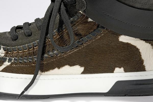 フェラガモ、伊勢丹メンズでスニーカーの受注会イベントを開催