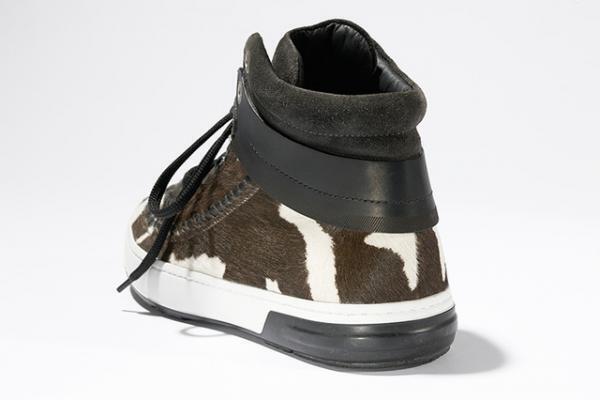 フェラガモ、伊勢丹メンズでスニーカーの受注会イベントを開催