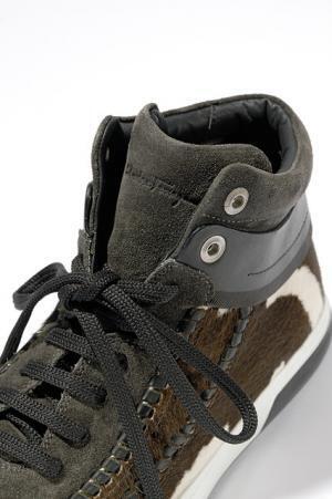 フェラガモ、伊勢丹メンズでスニーカーの受注会イベントを開催