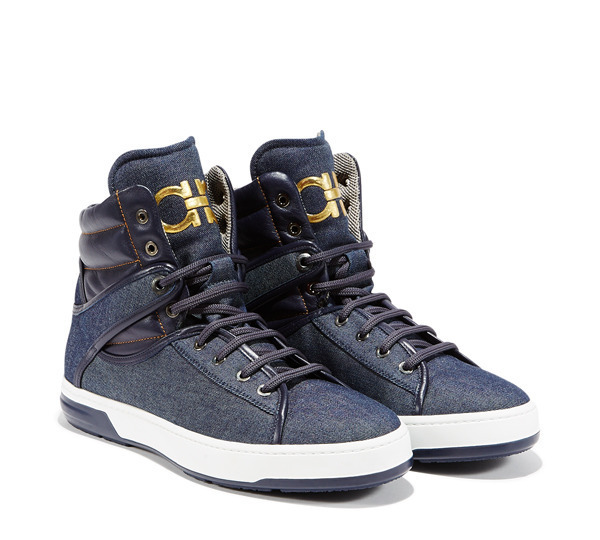 フェラガモ、伊勢丹メンズでスニーカーの受注会イベントを開催