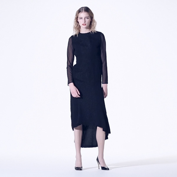 後ろ姿をスタイリング、三越伊勢丹が“バックシャン”を提案