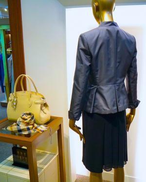 後ろ姿をスタイリング、三越伊勢丹が“バックシャン”を提案