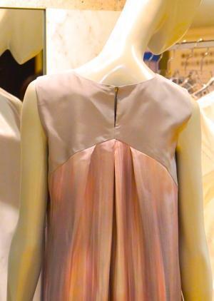 後ろ姿をスタイリング、三越伊勢丹が“バックシャン”を提案