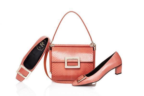 カトリーヌ・ドヌーヴ、イネスも愛するロジェヴィヴィエ、松屋銀座で回顧展。限定商品や新作発売も