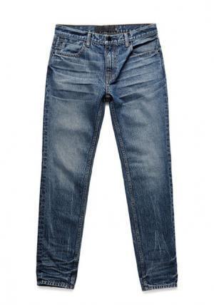 アレキサンダーワンが新宿で半年間のポップアップ。新デニムラインや限定Tシャツ販売