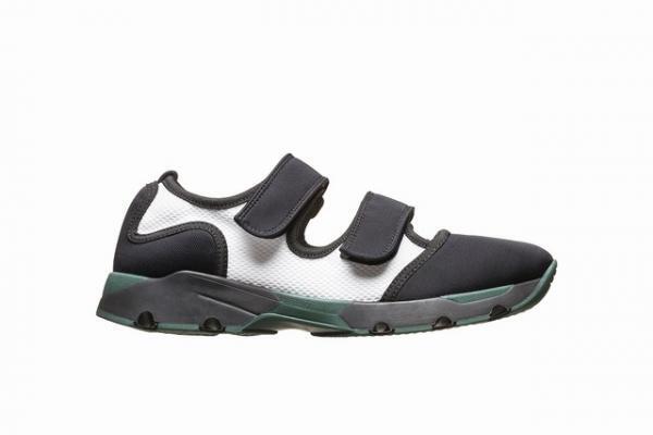 マルニ初のスニーカーに新色。15SSマストハブはスニーカーサンダル【Today's item】