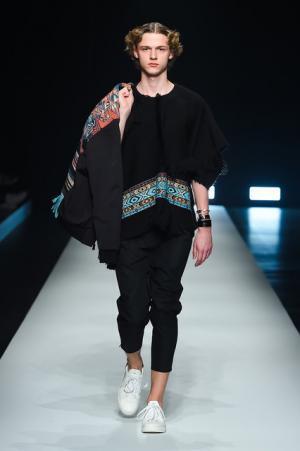 ヨシオクボ、東京をサバイブするためのリアルスタイル【16-17AWメンズ】