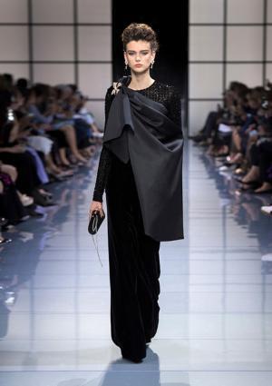 ジョルジオ アルマーニ プリヴェ、リーンに魅せる究極な美とバランス【2016-17秋冬クチュール】