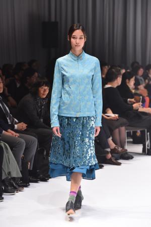 「うつくし」ものに心ほぐれる。古きものから美を紡ぐmatohuの眼差し【2017春夏ウィメンズ】